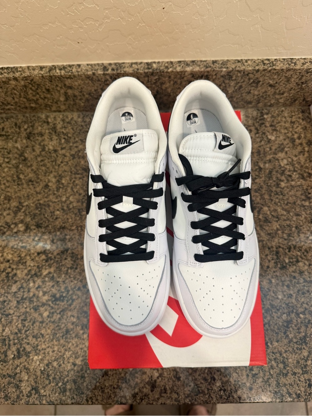 Nike Dunk Low Retro (reverse panda) MENS